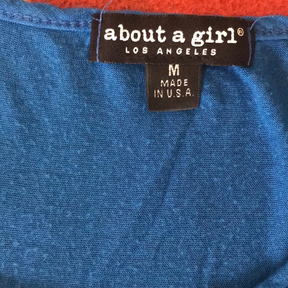 Crop Top - Picture 2 of 3